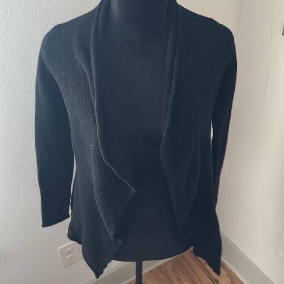 I S L E Sweaters - I S L E 100% pure cashmere black open front long sleeves cardigan sweater sz S